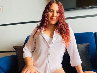 camgirl showing tits SophTurner