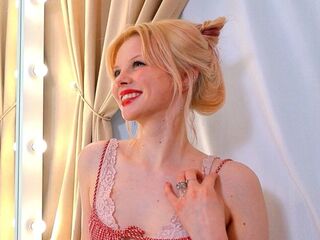 hot cam girl masturbating with sextoy StacyValeon