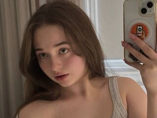 adult webcam chatroom TamaraJameson