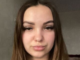 topless camgirl TwilaKohel