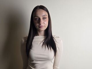nude webcamgirl picture VikiFarag
