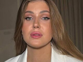 camgirl playing with dildo WilliaDoty