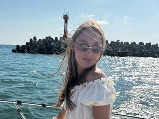 hot sex cam YaekoBrowers