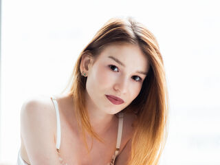 camgirl playing with dildo ZoeCao