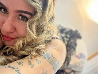 cam girl playing with vibrator ZoeSterling