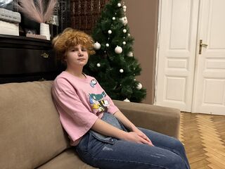 hot camwhore ZyraMonroe